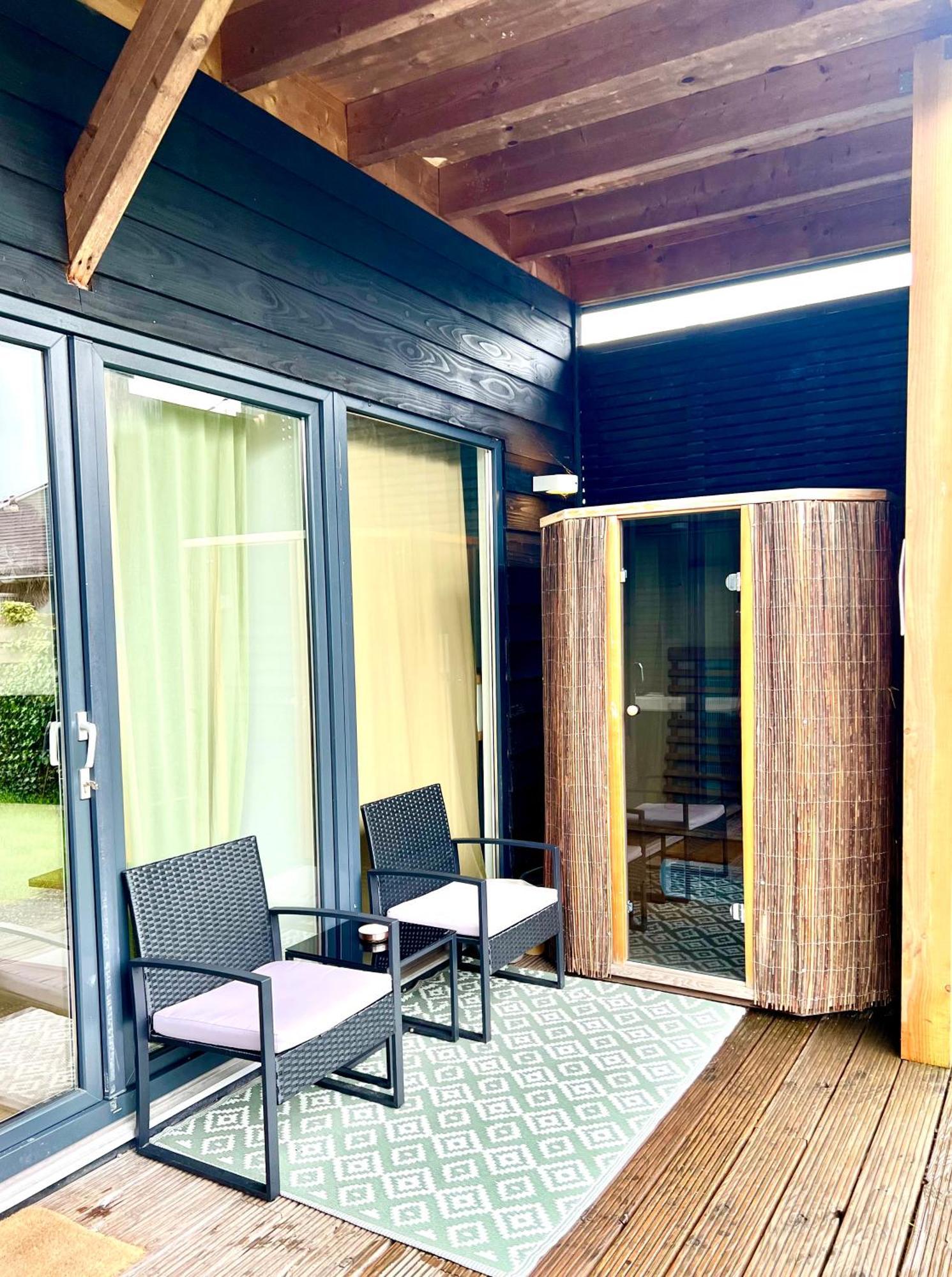 Family House With Garden & Jacuzzi & Sauna Near Amsterdam Vijfhuizen Eksteriør billede